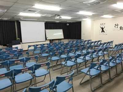 高雄火車站九如教室|高雄三民區教室租借,可容納70人